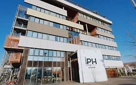 New Ipoint Hotel